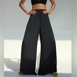 ZARA Black Wide Leg Flowy Pull On Pants Pockets Size Medium